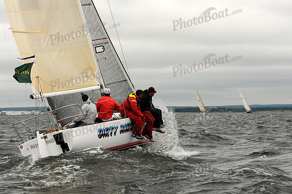 2011 NYYC Annual Regatta C 450