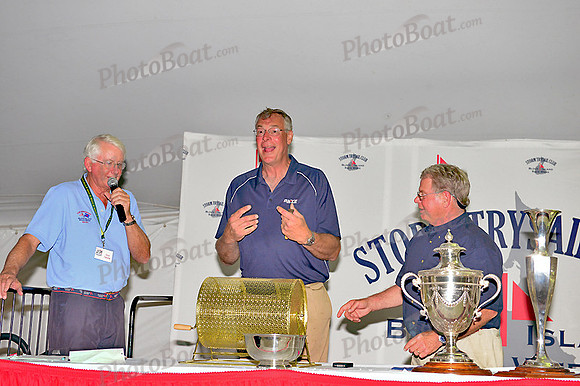 2013 Block Island Race Week D-E Awards 425