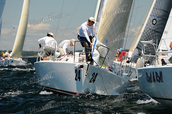 2011 J105 NAs A 943
