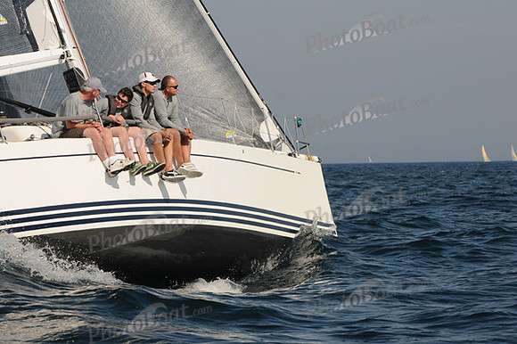 2010_Newport_Bermuda 1985
