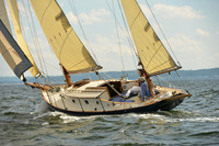 2015 IHYC Classic Yacht Regatta 511