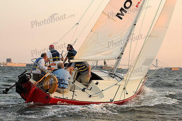 2012 NY Architects Regatta 1058