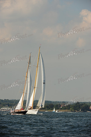 2015 IHYC Classic Yacht Regatta B 171