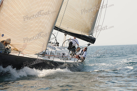 2010_Newport_Bermuda 1714