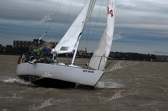 2011 NY Architects Regatta 830